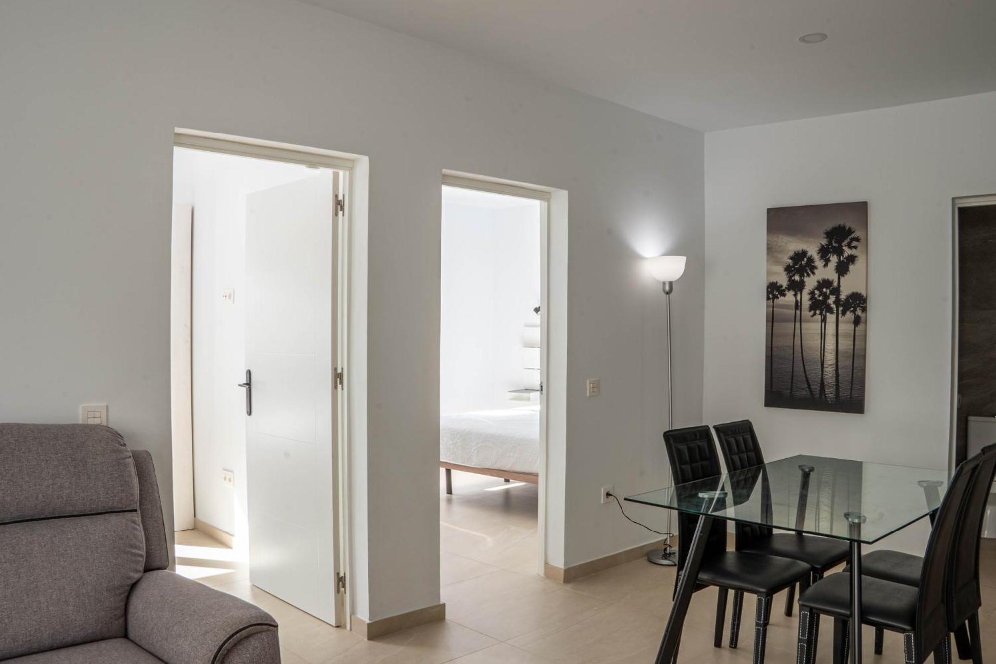Kiposhi Beach Apartments Punta Mujeres Haria Exterior photo