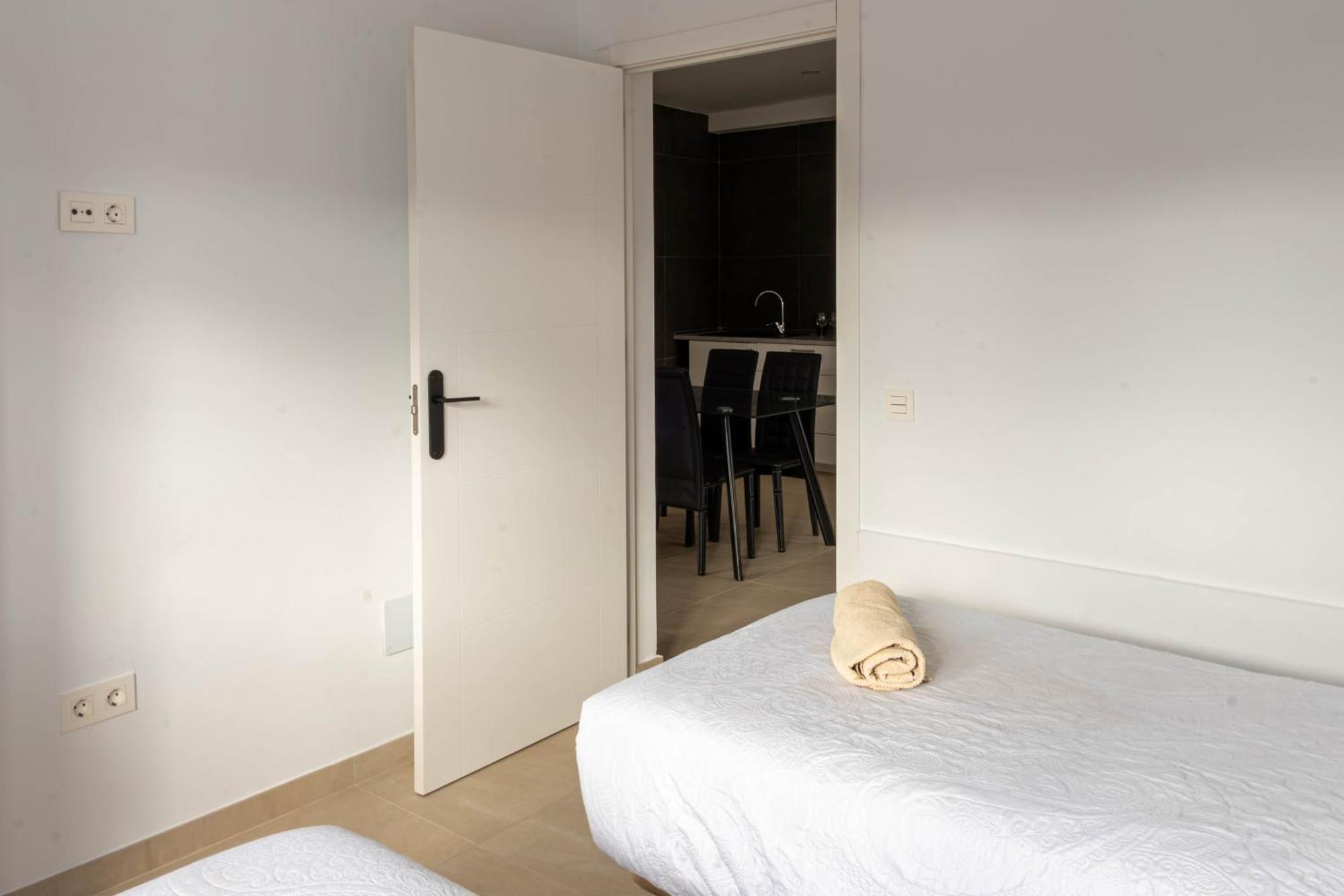 Kiposhi Beach Apartments Punta Mujeres Haria Exterior photo