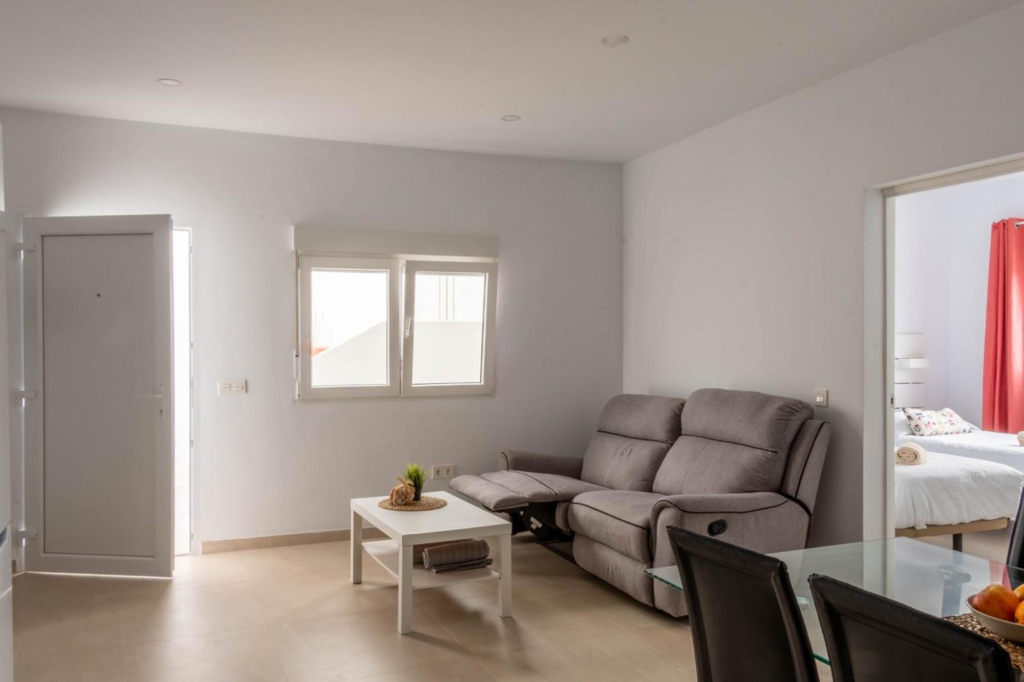 Kiposhi Beach Apartments Punta Mujeres Haria Exterior photo